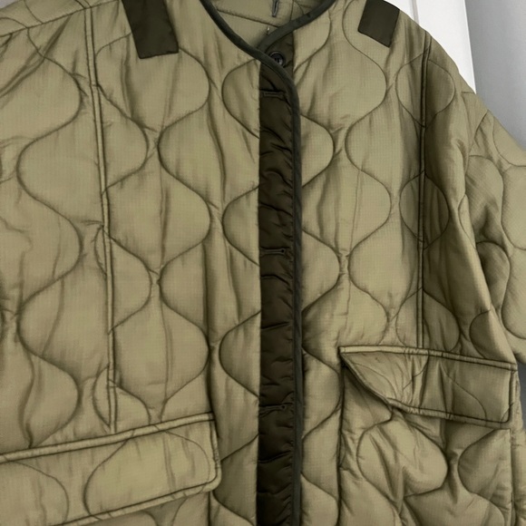 THE FRANKIE SHOP
Green Teddy Quilted Jacket - Picture 6 of 11
